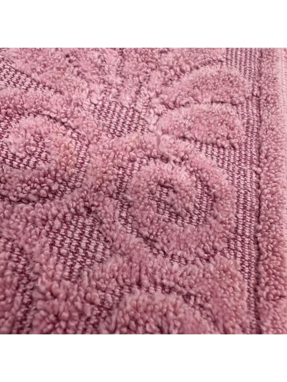 Vintage Bath Towel Cannon Monticello USA Pink Seashells 1980s Sculpted Retro